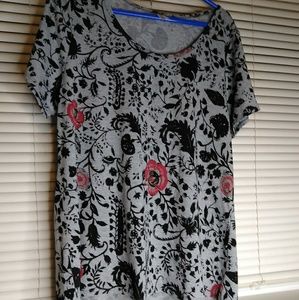 Nwot Lularoe Classic